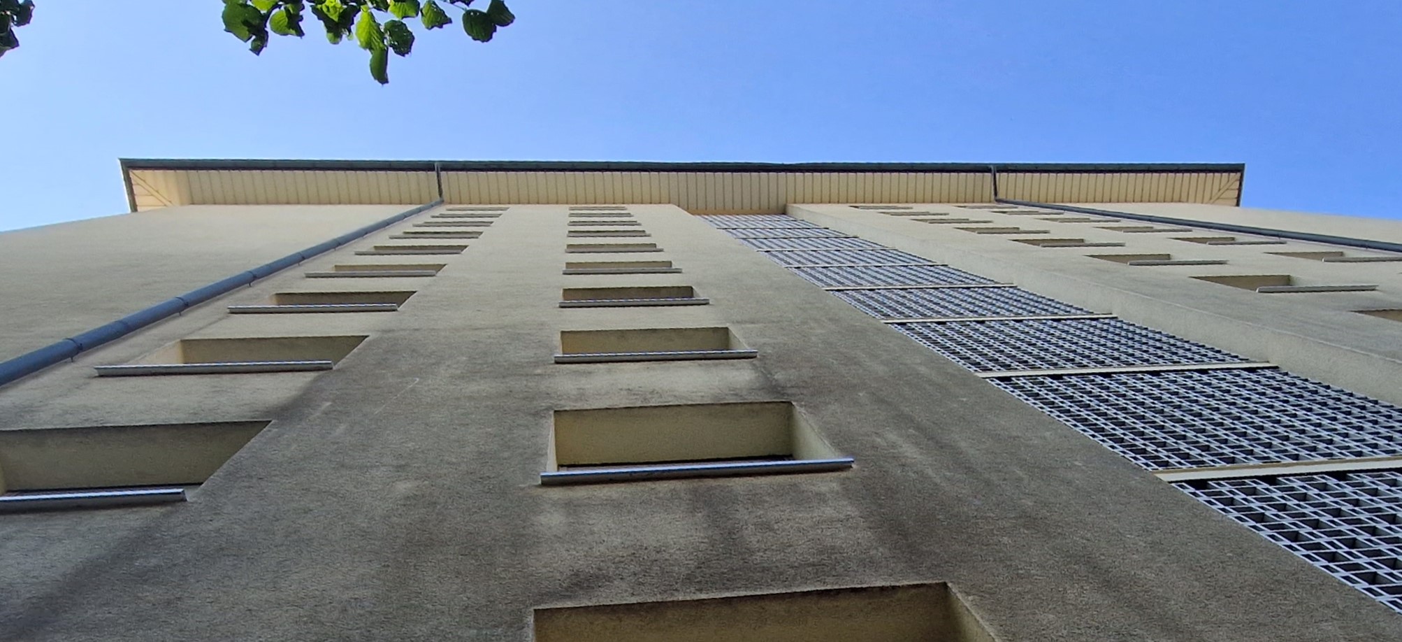 Ausschnitt Fassade Mehrfamilienhaus